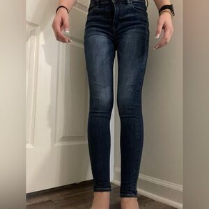 American Eagle skinny jeans with stretch
